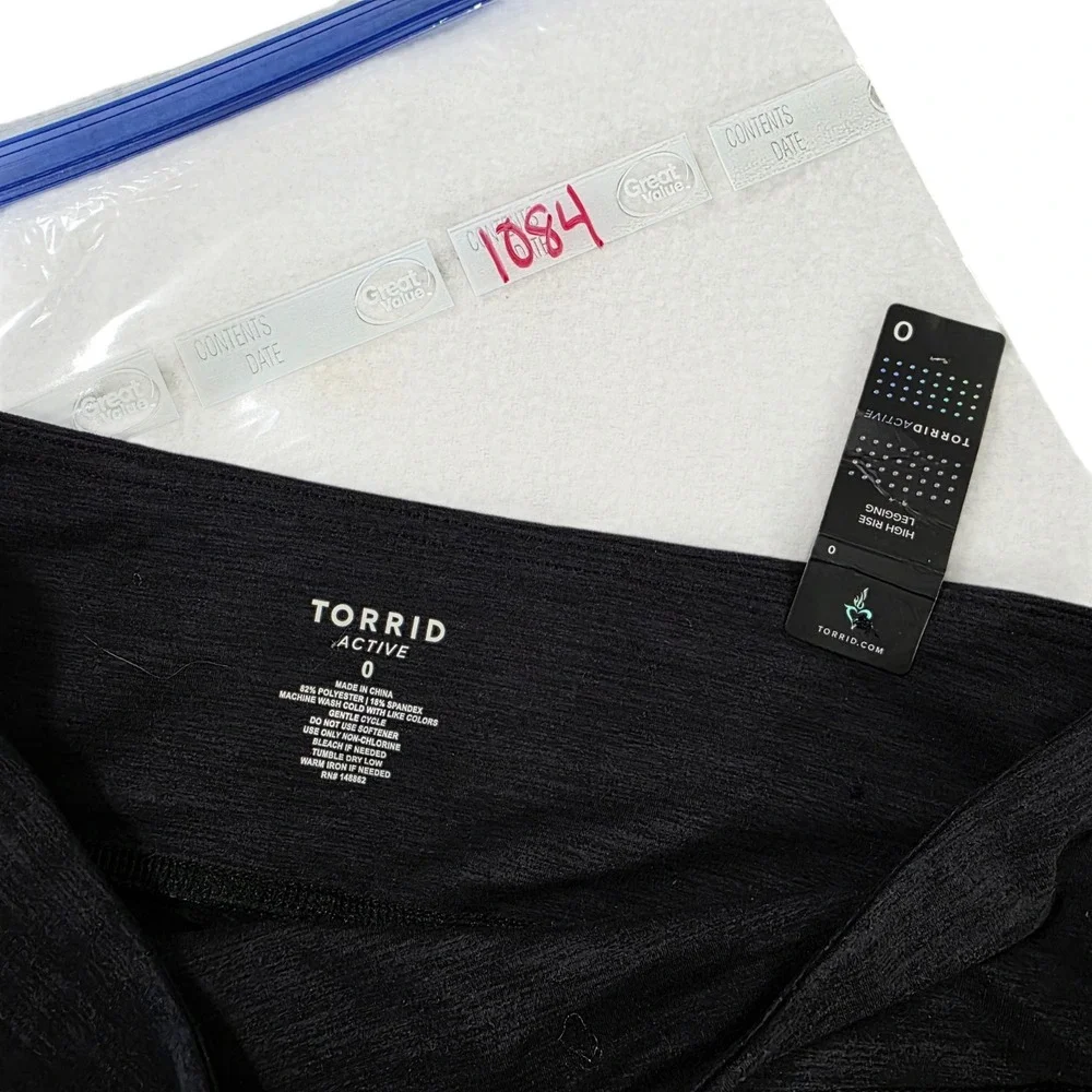 Torrid Cropped Leggings Womens 0 Black High‎ Rise Stretch Yoga Athletic Pull On